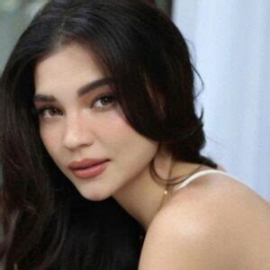 rhian ramos wikipedia.